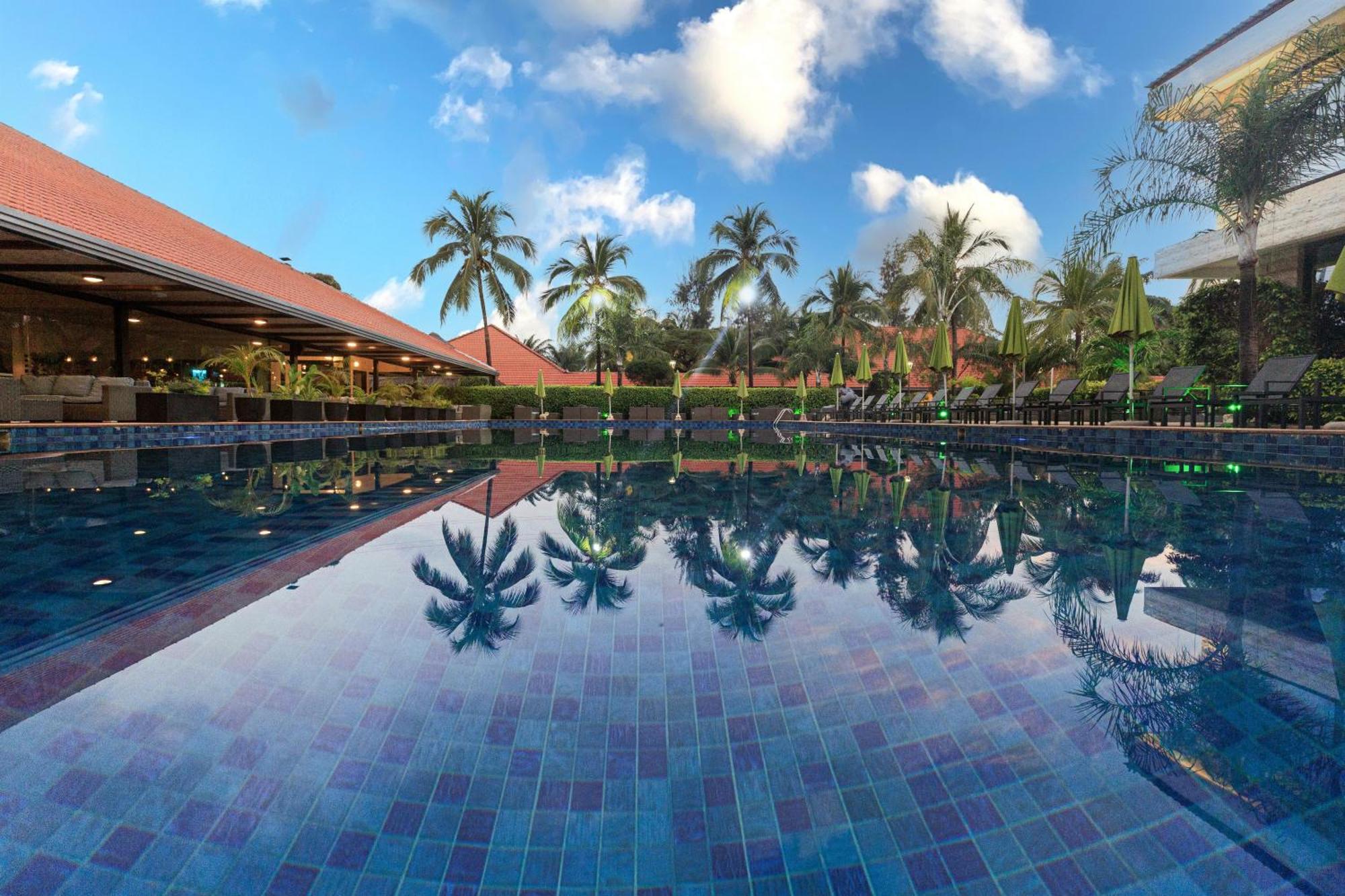 Riviera Royal Hotel Conakry Bagian luar foto